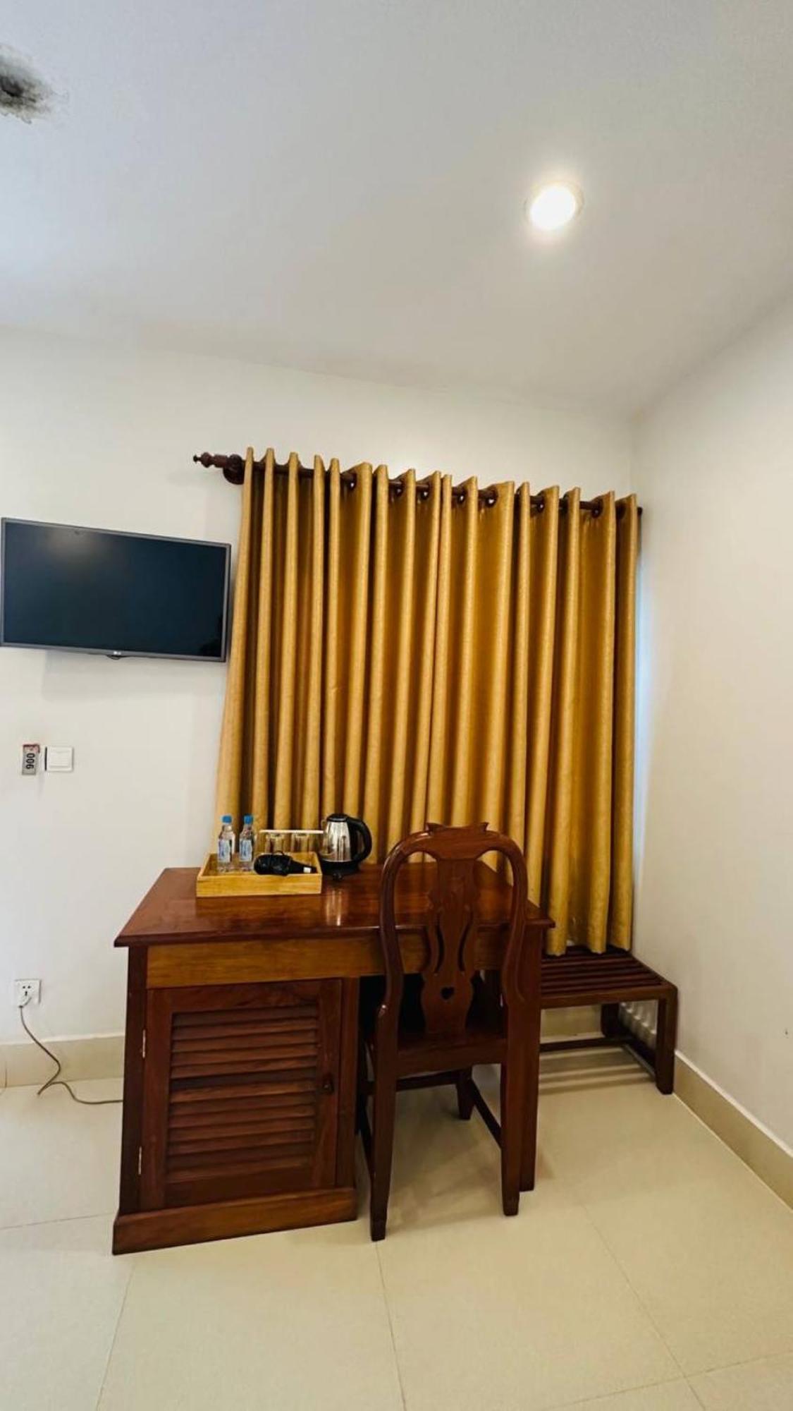 Holy Angkor Hotel เสียมราฐ ภายนอก รูปภาพ