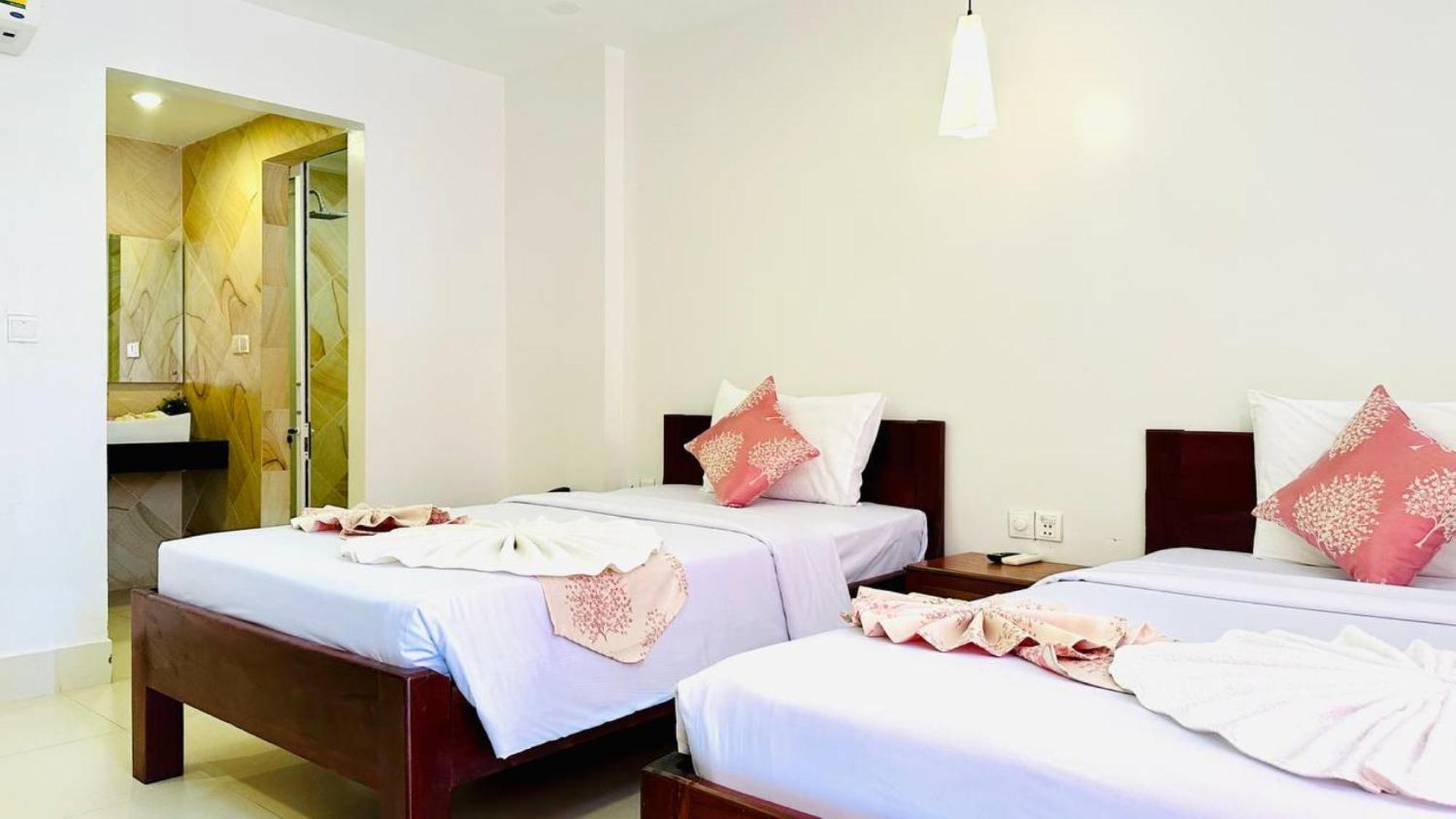 Holy Angkor Hotel เสียมราฐ ภายนอก รูปภาพ